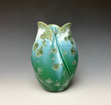 Load image into Gallery viewer, Tulip Vase- Emerald #2