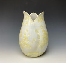 Load image into Gallery viewer, Tulip Vase- Ivory #15
