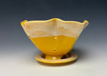 Load image into Gallery viewer, Sunshine Yellow Lotus Berry Bowl