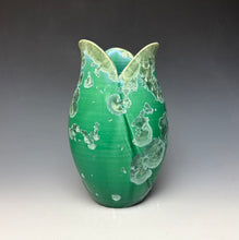 Load image into Gallery viewer, Tulip Vase- Emerald #1