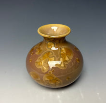 Load image into Gallery viewer, Iced Caramel Crystalline Glazed Vase