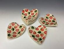 Load image into Gallery viewer, Mini Heart Dish- Strawberries
