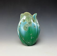 Load image into Gallery viewer, Tulip Vase- Emerald #1