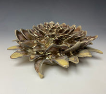 Load image into Gallery viewer, Gold Porcelain Wallflower