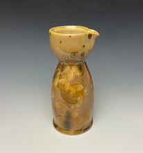 Load image into Gallery viewer, Iced Caramel Crystalline Sake Pitcher