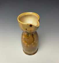 Load image into Gallery viewer, Iced Caramel Crystalline Sake Pitcher