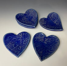 Load image into Gallery viewer, Mini Heart Wave Dish