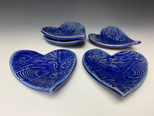 Load image into Gallery viewer, Mini Heart Wave Dish