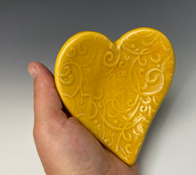 Load image into Gallery viewer, Mini Heart Swirl Dish