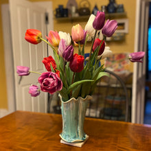 Load image into Gallery viewer, Specialty Tulip Bouquet