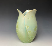 Load image into Gallery viewer, Tulip Vase- Mint #3
