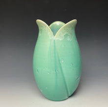 Load image into Gallery viewer, Tulip Vase- Light Green #2
