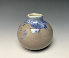 Load image into Gallery viewer, Periwinkle Crystalline Mini Vase 2
