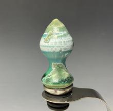 Load image into Gallery viewer, Crystalline Glazed Bottle Stopper- Emerald Green #1
