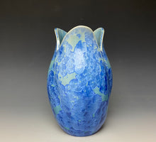 Load image into Gallery viewer, Tulip Vase- Teal
