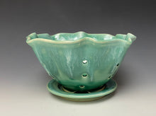 Load image into Gallery viewer, Seafoam Green Lotus Berry Bowl
