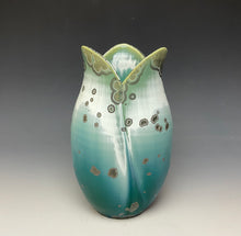 Load image into Gallery viewer, Tulip Vase- Wintergreen #2
