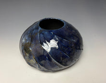 Load image into Gallery viewer, Blue Copper Raku AirPlant Vase #6
