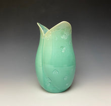 Load image into Gallery viewer, Tulip Vase- Light Green #1
