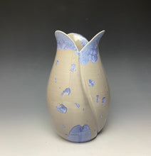 Load image into Gallery viewer, Tulip Vase- Periwinkle #1
