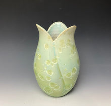 Load image into Gallery viewer, Tulip Vase- Mint #4
