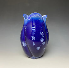 Load image into Gallery viewer, Tulip Vase- Winter Sky Blue #1
