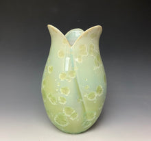 Load image into Gallery viewer, Tulip Vase- Mint #4
