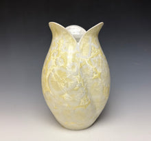 Load image into Gallery viewer, Tulip Vase- Ivory #3
