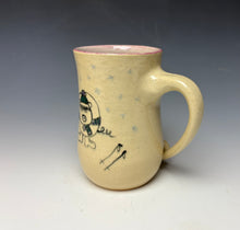 Load image into Gallery viewer, Skiing Pig Mug- Pink
