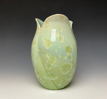 Load image into Gallery viewer, Tulip Vase- Mint #1
