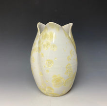 Load image into Gallery viewer, Tulip Vase- Ivory #5
