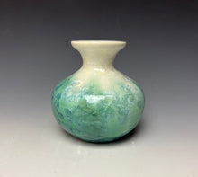 Load image into Gallery viewer, Crystalline Mini Vase in Ivory and Green 2

