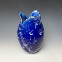 Load image into Gallery viewer, Tulip Vase- Winter Sky Blue #2

