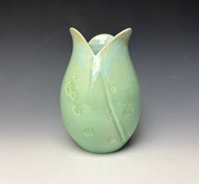 Load image into Gallery viewer, Tulip Vase- Mint #1

