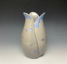 Load image into Gallery viewer, Tulip Vase- Periwinkle #1
