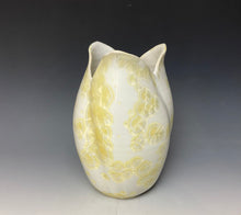 Load image into Gallery viewer, Tulip Vase- Ivory #5
