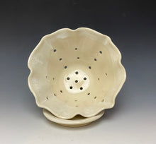 Load image into Gallery viewer, Ivory Lotus Berry Bowl
