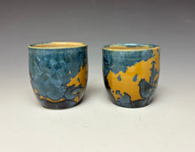 Load image into Gallery viewer, Blue and Orange Crystalline Sake Cup
