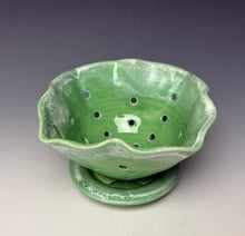 Load image into Gallery viewer, Bermuda Green Lotus Berry Bowl #4
