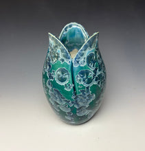 Load image into Gallery viewer, Tulip Vase- Aqua
