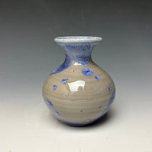 Load image into Gallery viewer, Periwinkle Crystalline Mini Vase 3
