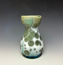 Load image into Gallery viewer, Wintergreen Crystalline Sake Pitcher
