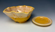 Load image into Gallery viewer, Sunshine Yellow Lotus Berry Bowl #2
