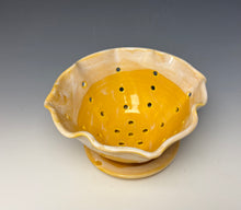 Load image into Gallery viewer, Sunshine Yellow Lotus Berry Bowl
