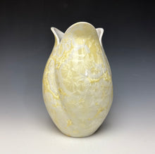 Load image into Gallery viewer, Tulip Vase- Ivory #3
