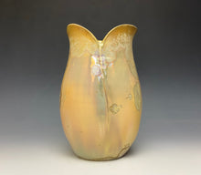 Load image into Gallery viewer, Tulip Vase- Gold
