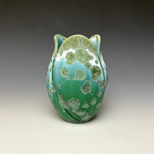 Load image into Gallery viewer, Tulip Vase- Emerald #1
