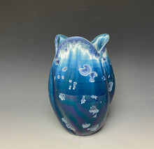 Load image into Gallery viewer, Tulip Vase- Atlantic Storm Blue #2
