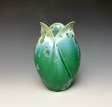 Load image into Gallery viewer, Tulip Vase- Emerald #2
