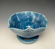 Load image into Gallery viewer, Ice Blue Lotus Berry Bowl
